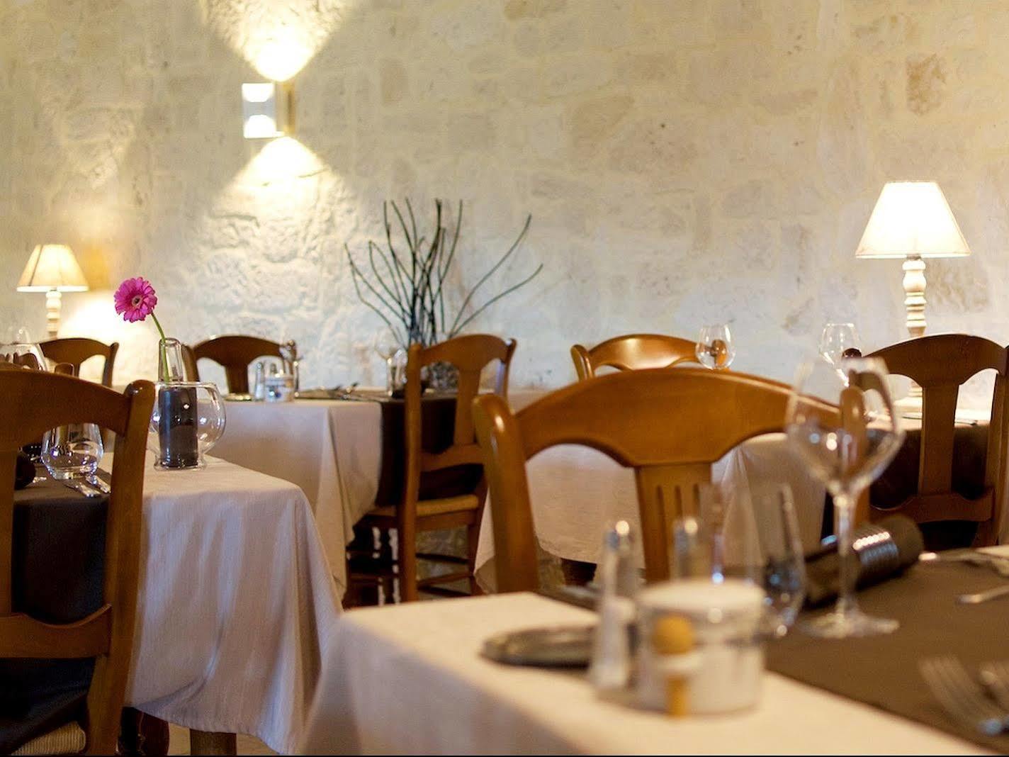 Logis Hotel Restaurant La Porte Des Cevennes Андюз Экстерьер фото